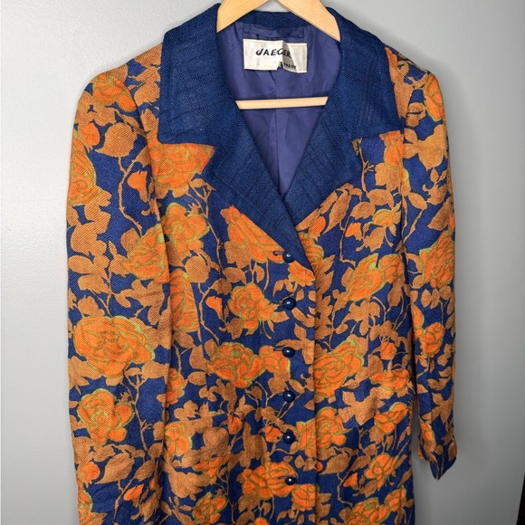 JAEGER London x Vintage 1970s Floral Jacquard Tapestry Coat - Picture 6 of 11